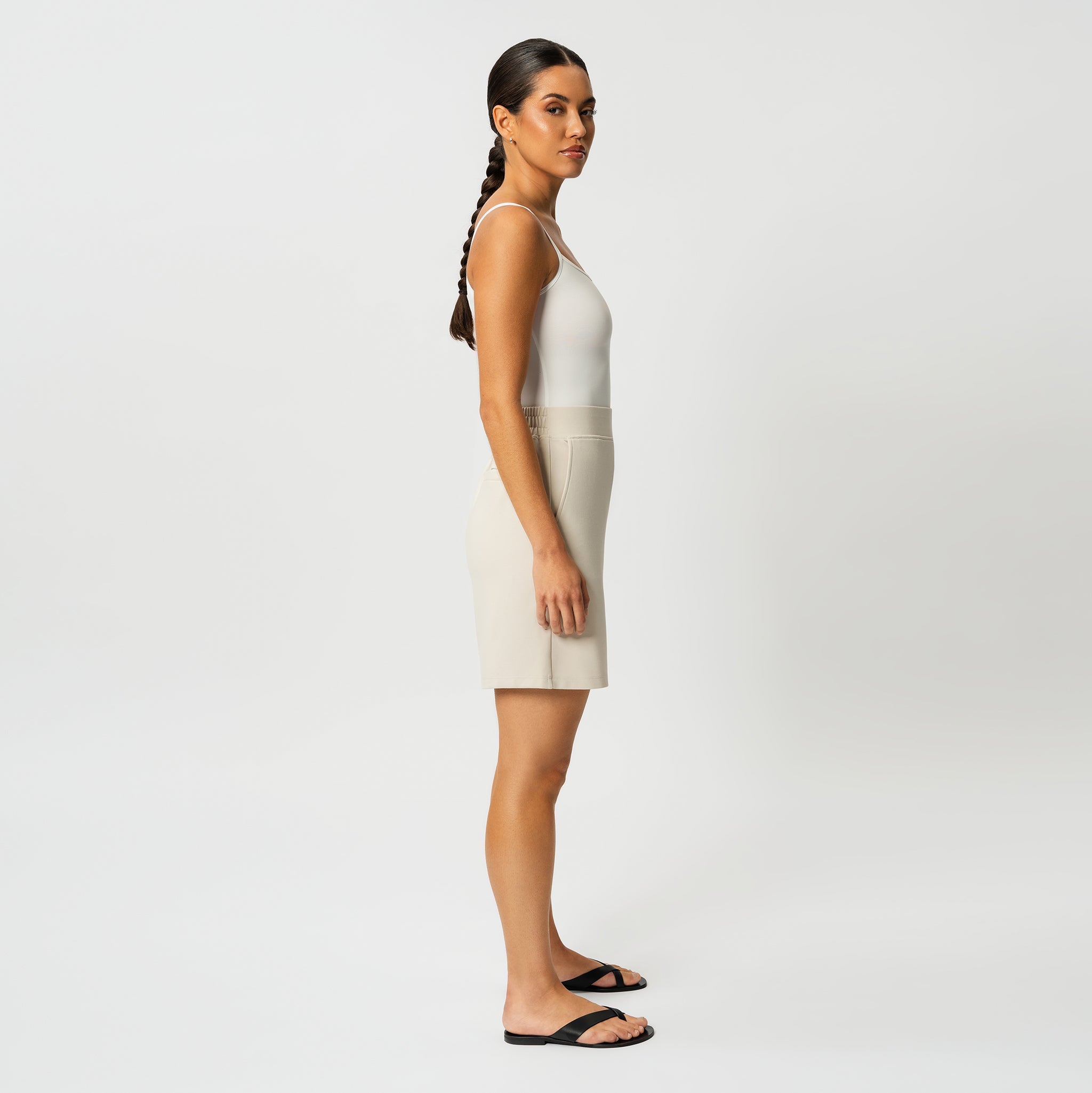 Light Ponte Shorts - Ninepine