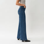 Relaxed ComfortDenim™ Jeans - Ninepine