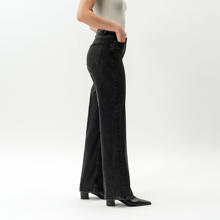 Relaxed ComfortDenim™ Jeans