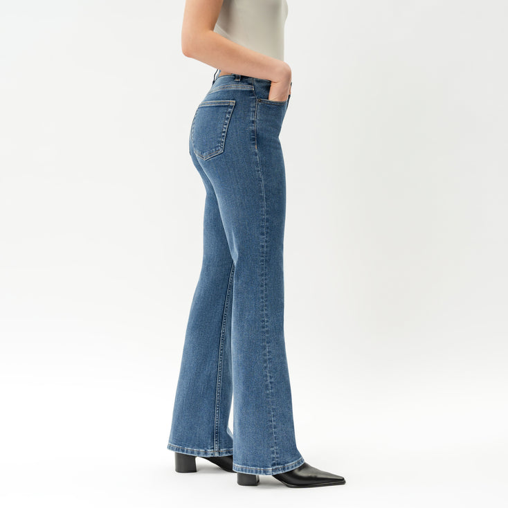Bootcut ComfortDenim™ Jeans