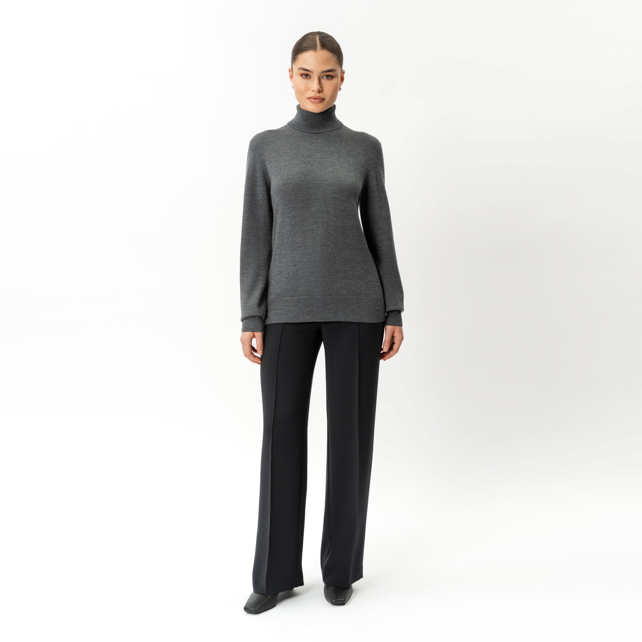 Merino Wool Relaxed Turtleneck - Ninepine