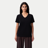 Fitted V-neck Pima T-shirt