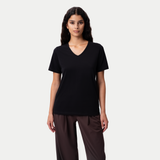 Fitted V-neck Pima T-shirt