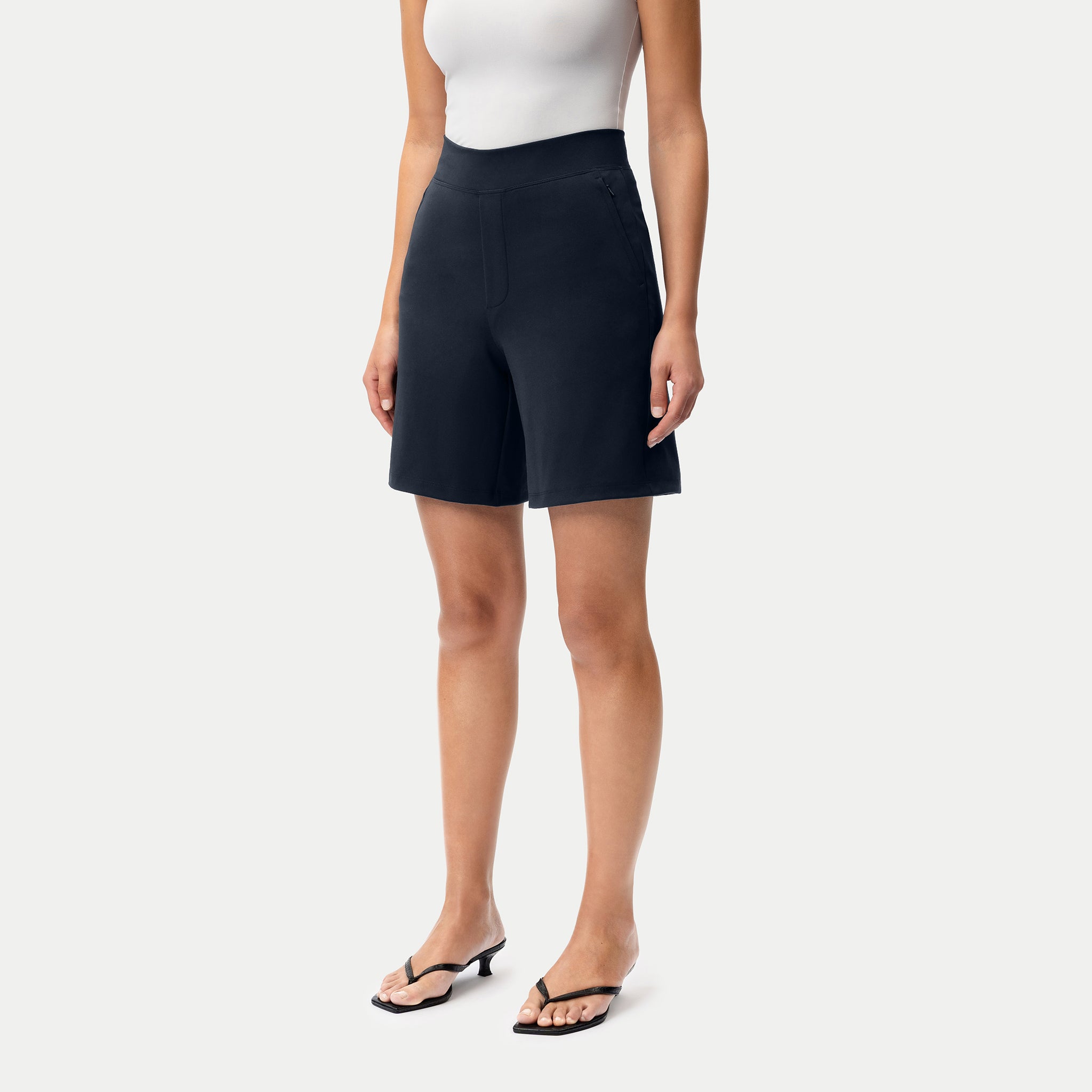 Asana Shorts - Ninepine