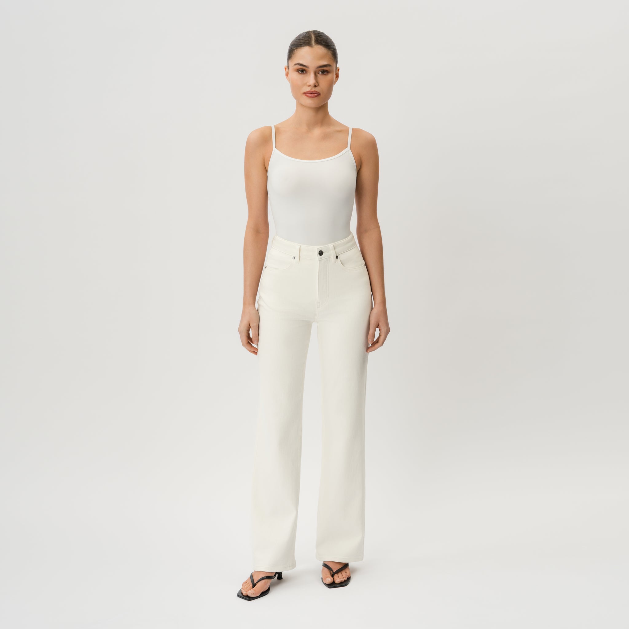 Relaxed ComfortDenim™ Jeans - Ninepine